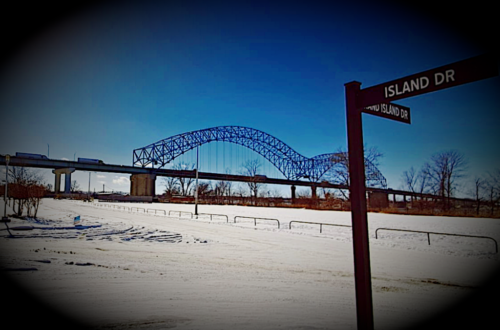 Entry145-Gateway to Memphis- Winter's Embrace
