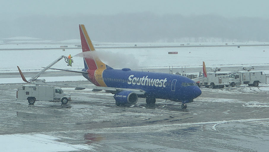 Southwest plane deicing